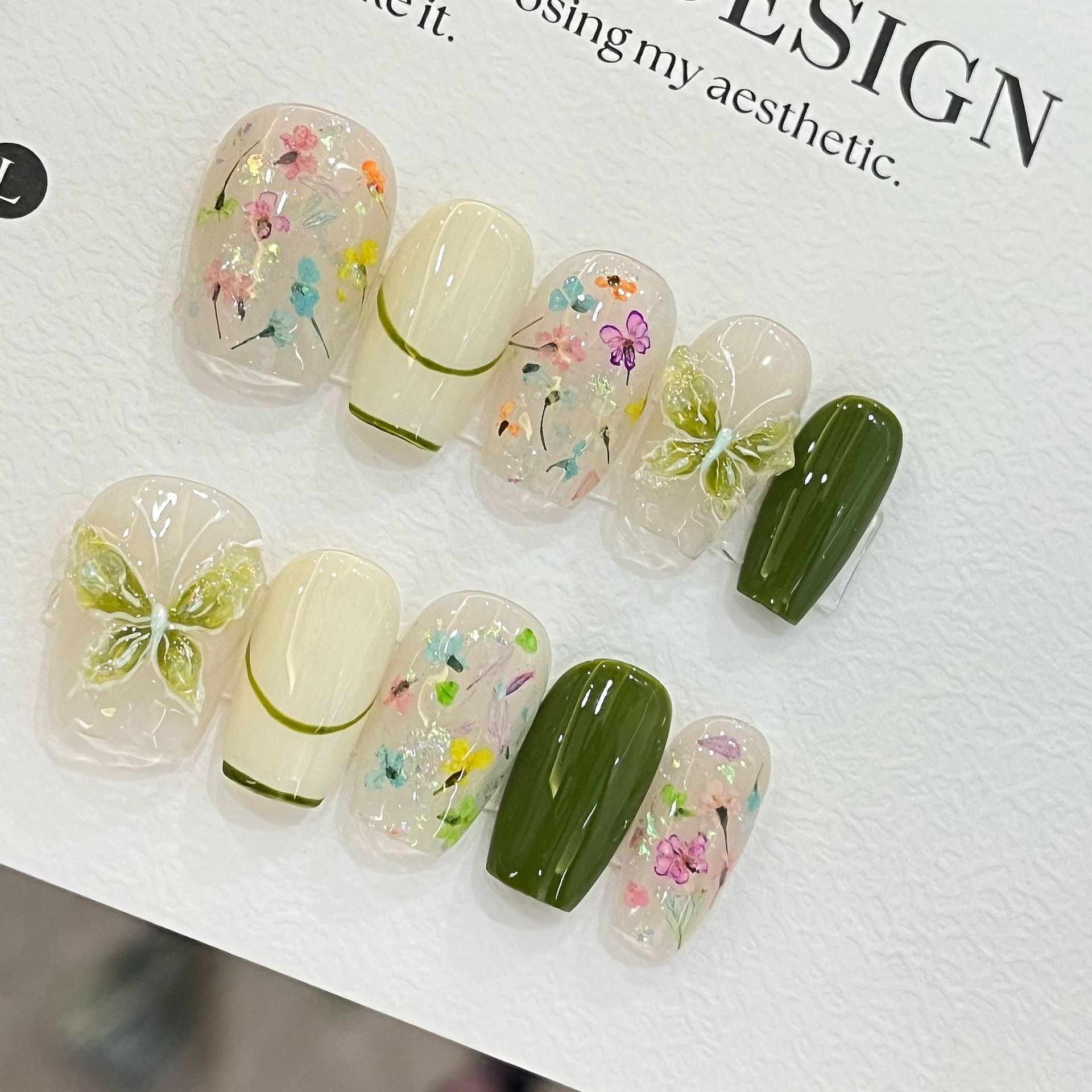 Nail Art French Nails - 10 Uñas Postizas de Mariposa y