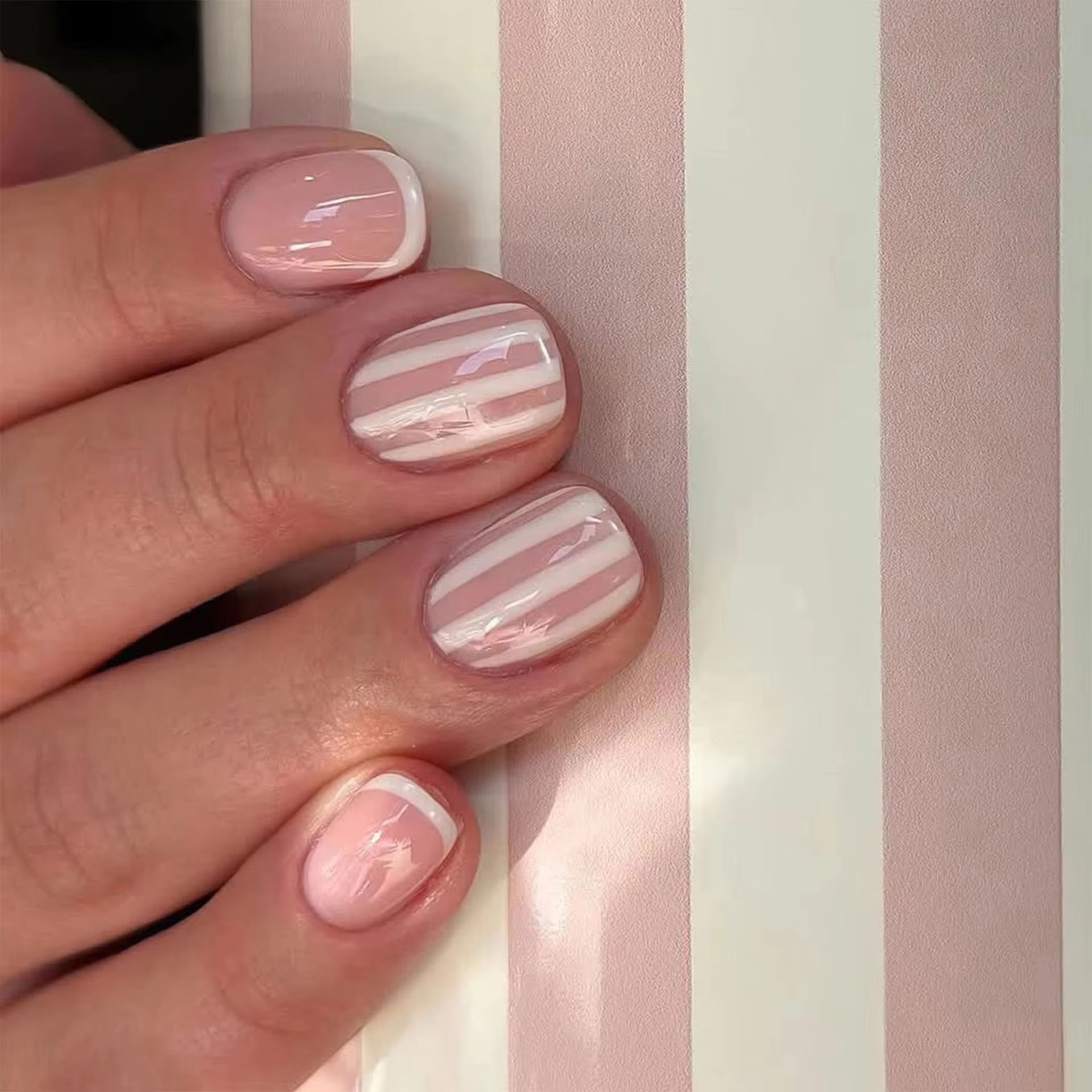 Nail Art Simple - 24 Uñas Postizas Francesas Blancas Simples,
