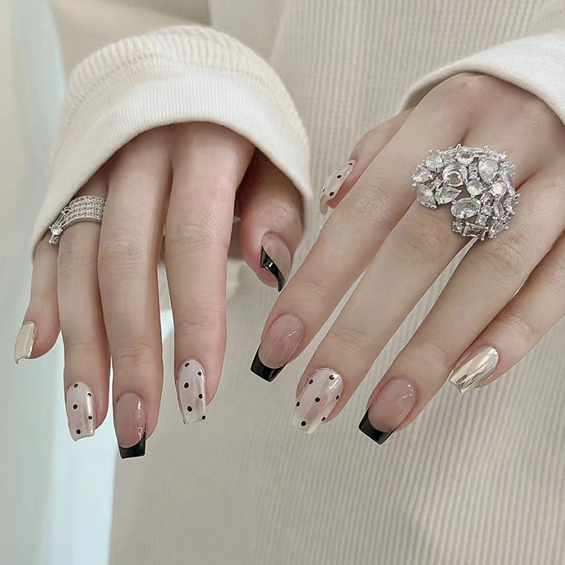 24 Uñas Postizas Medianas Tipo - Nail Art Simple reseña y precio